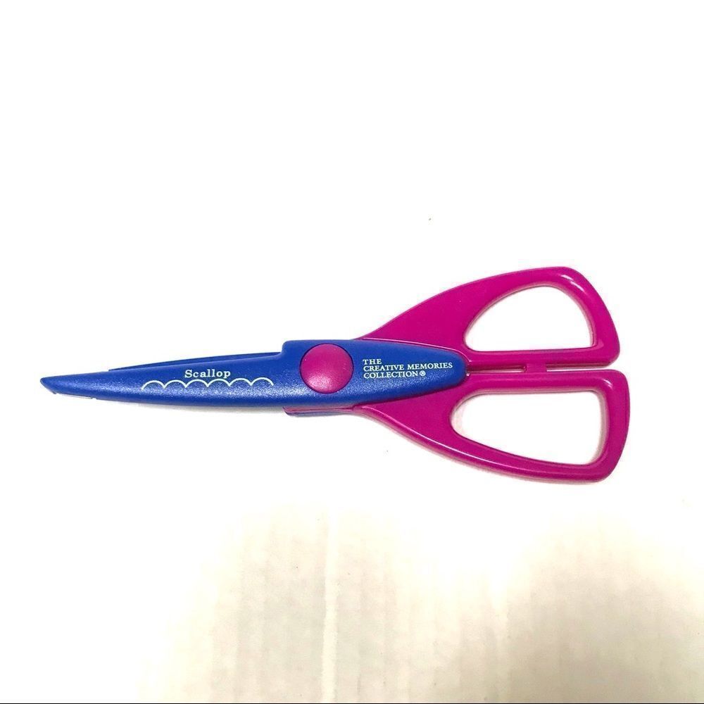 Creative Memories scallop edge scrapbook scissors-new‎